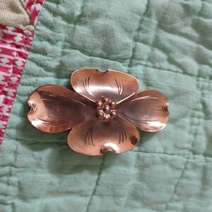 Vintage Stuart Nye Art Copper Dogwood Blossom Flower Brooch Signed